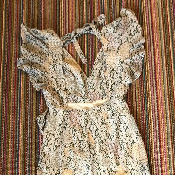 Floral Romper - Picture 4 of 4